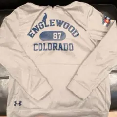 【美品】UNDER ARMOUR レディースパーカー