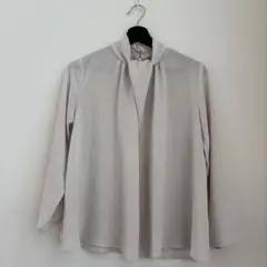【美品】セオリーリュクス ボウタイ風ブラウス　３８サイズ