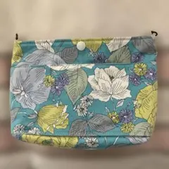 またお値下げ❣️新品未使用❣️花柄布製ポーチ スナップボタン付き