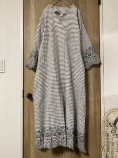 新品★naturalistic★繊細スカラップ刺繍ワンピース★グレーチェック