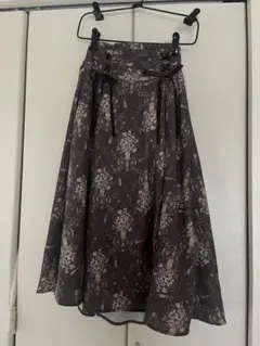 axes femme フレアスカート 花柄