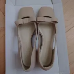 Odette é Odile ベージュ フラットシューズ