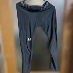 UNDER ARMOUR ブラックタイツ