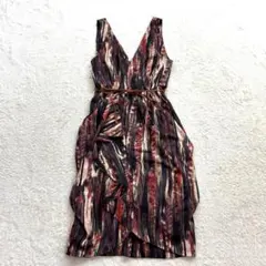 ■エイチアンドエム【8】茶色 総柄 ワンピース Vネック チューリップ型 春夏