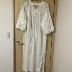 ホワイトロングシャツワンピース