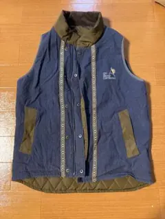 Go Slow Caravan ネイビー/カーキ ベスト