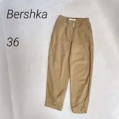 Bershka リヨセルコットン　イージーパンツ　テーパード　春夏のサムネイル