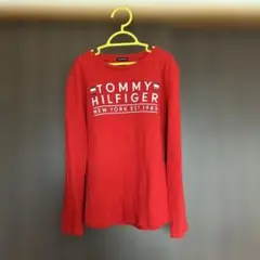 男の子　女の子　140㎝　ロンT 長袖　Tシャツ 赤色　綿　トミーヒルフィガー