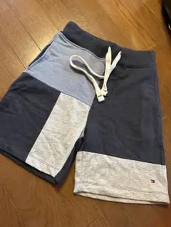 TOMMY HILFIGER ショートパンツ S美品