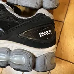 エンノイ　アシックス　GEL-NIMBUS9 28.5センチ