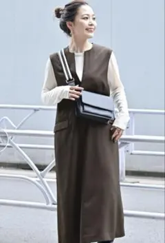 年末限定お値下げ　Vネックセミフレアジャンパースカート ブラウン フリーサイズ