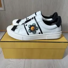 FENDI フェンディ フラワーアップリケ スニーカー 37のサムネイル
