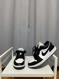 NIKE AIR JORDAN 1 LOW ブラック ホワイト