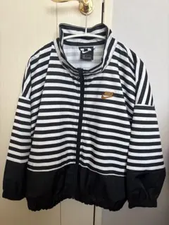 Nike ホワイトxブラック　ウィンドブレーカー