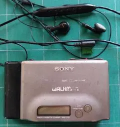 SONYソニー カセットウォークマン WM-F701C ポータブルプレーヤー