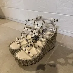 VALENTINO GARAVANI スタッズ ウェッジソール サンダルのサムネイル