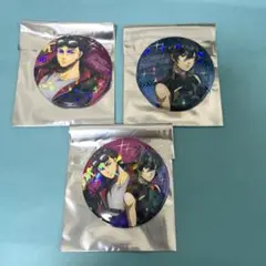 進撃の巨人　エレン　ミカサ　サイバーパンク　ホログラム缶バッジ