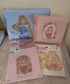 ディズニー 眠れる森の美女 オーロラ姫 ポーチ プリンセス ブライアローズ