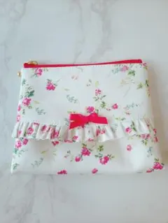 リバティエリザベスのポケットティッシュケースフリルポーチ