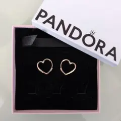 PANDORA パンドラ アシンメトリカル ハート フープ ピアスのサムネイル