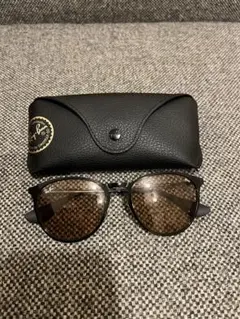 レイバン　オーバル型ブラウンレンズサングラス