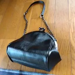 がま口 ショルダーバッグ ブラック チェーン