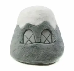 新品 会場限定 KAWS FUJI ぬいぐるみ カウズ 富士山 KAWS HOLIDAY (カウズ ホリデイ) JAPAN限定富士山ぬいぐるみ