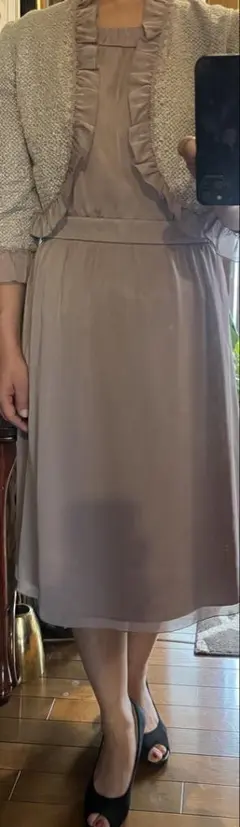 東京ソワール　薄紫フリル付きドレス・カーディガンセット