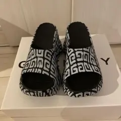 ジバンシー マシュマロ サンダルのサムネイル
