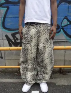 Item thumbnail for item 1808a280-064c-4d50-a8dc-9ba37dc68cfa