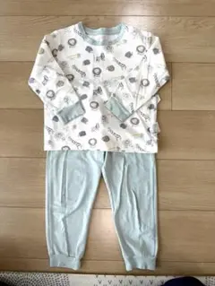 UNIQLO リサラーソン　パジャマ 100cm