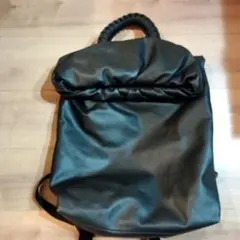 BOTTEGA VENETA ブラック レザー リュックのサムネイル