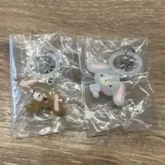ゆるっとめじるしアクセサリー サンリオ くろうさ しろうさ　ガチャガチャ