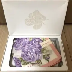 ローラアシュレイ　　花柄ハンカチ