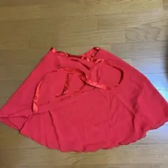 バレエ赤の巻きスカート