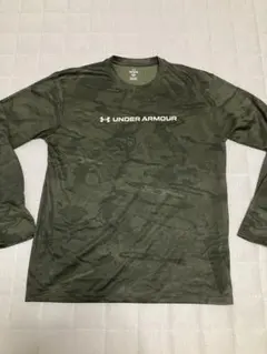 アンダーアーマー テック ロングスリーブ プリント Tシャツ　カモフラのサムネイル