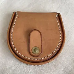 レザー　本革　馬蹄半円型小銭入れ★手縫い手作り　ヌメ革　キャメル