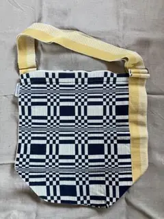 ⭐︎最終値下げ⭐︎ 廃盤品！ヨハンナグリクセン　テトラサック Tetra Handbag