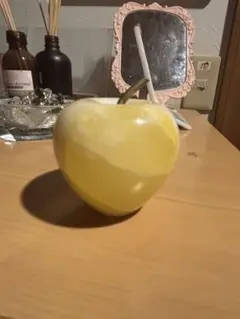 リンゴ型置物　天然石　メノウ