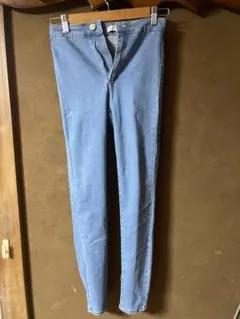 Bershka スキニーデニム ライトブルー EUR34のサムネイル