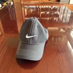 春物先取りSALE【レア】NIKE キャップ　ホワイトステッチ