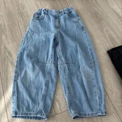 GU バレルレッグジーンズ