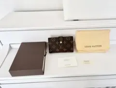 ルイヴィトン　モノグラム　がま口　財布　二つ折り　LOUIS VUITTON