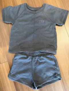 GAP Tシャツとショートパンツセット 2歳用 グレー
