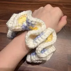 かぎ針編みフリルシュシュ