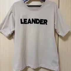 リエディ　フロッキー　ロゴTシャツ Lサイズ ベージュのサムネイル