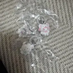 サンリオ　めじるしアクセサリー　ふわふわスノー　マイメロ　クロミ　ポチャッコ