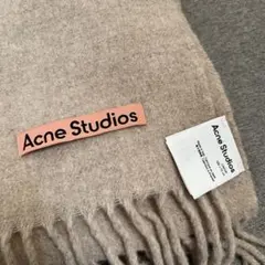 Acne Studios マフラーのサムネイル