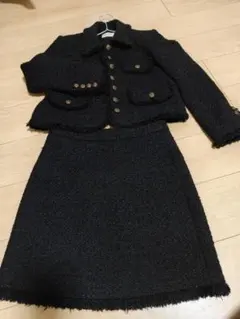 ブラックツイードセットアップジャケットとスカート