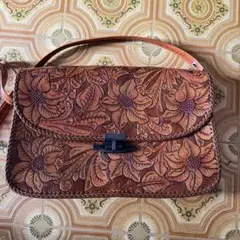 ハンドメイド レザー 花柄 クラッチバッグ